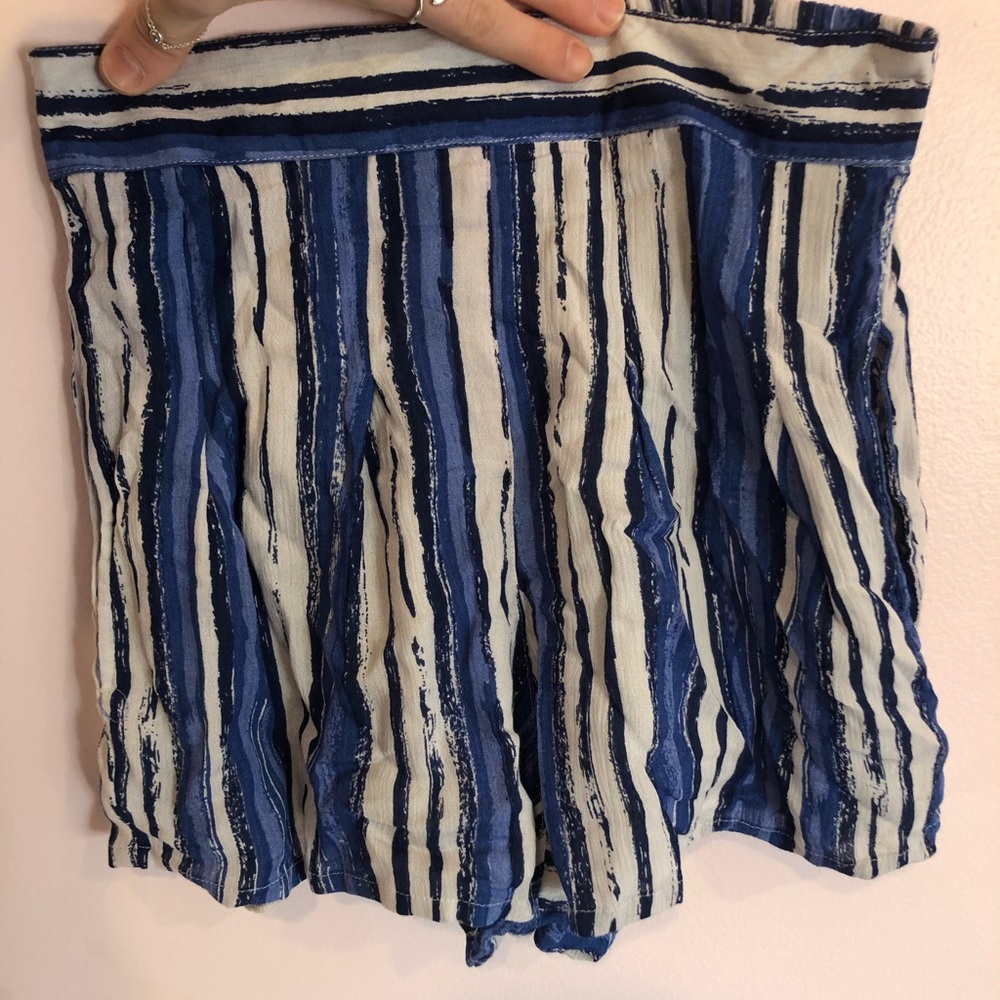 Striped Flowy shorts